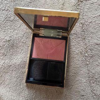 イヴサンローランボーテ(Yves Saint Laurent Beaute)のイヴ・サンローラン ブラッシュクチュール  No.6 ロゼ サハリエンヌ (チーク)