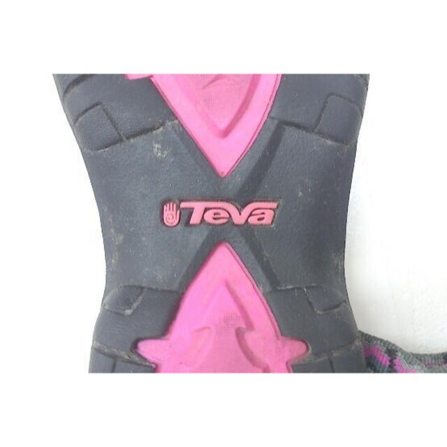 Teva(テバ)のTeva テバ サンダル 23cm グレー ピンク レディースの靴/シューズ(サンダル)の商品写真