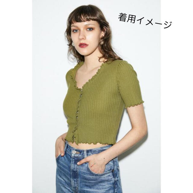 moussy(マウジー)のMOUSSY RIB CROPPED S／S カーディガン レディースのトップス(シャツ/ブラウス(半袖/袖なし))の商品写真