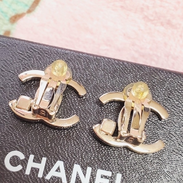 CHANEL(シャネル)の未使用💗シャネル イヤリング CHANEL ココマーク レディースのアクセサリー(イヤリング)の商品写真