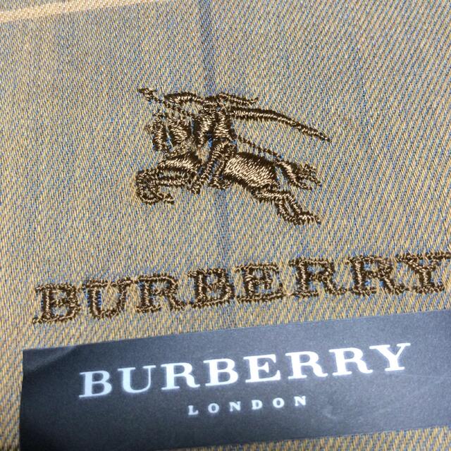 BURBERRY(バーバリー)のBurberry ハンカチ　新品 レディースのファッション小物(ハンカチ)の商品写真