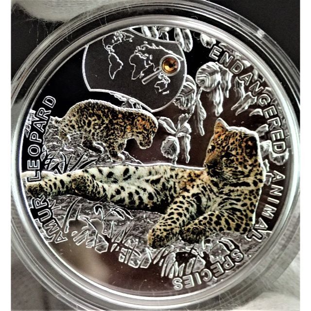 買い誠実 絶滅危惧種、アムールヒョウ カラープルーフ銀貨、ニウエ 2015 貨幣