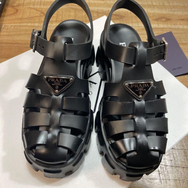 PRADA - PRADA プラダ フォームラバー サンダルの通販 by ユウコ
