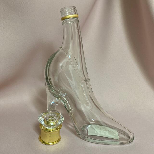シンデレラ ガラスの靴 空瓶 スクリュータイプ 1個 ハンドメイドのフラワー/ガーデン(その他)の商品写真
