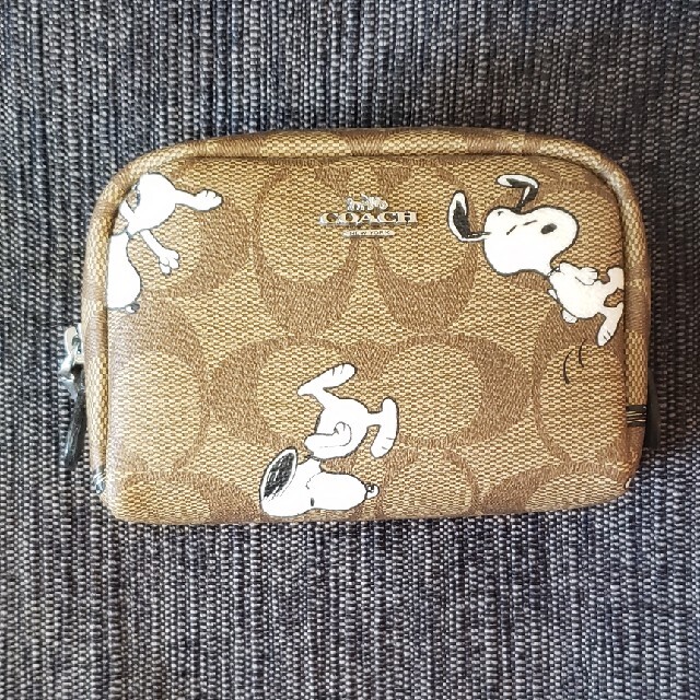 ポーチ　COACH×peanuts