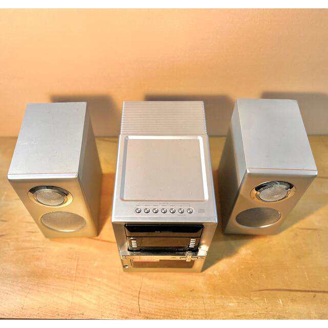 SHARP(シャープ)のCD・MD・カセットプレーヤーラジオ SD-GX2 リモコン付　シャープ スマホ/家電/カメラのオーディオ機器(ラジオ)の商品写真