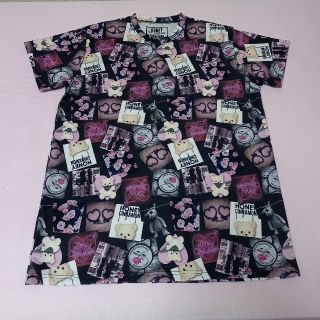 Honey Cinnamon 総柄Tシャツ