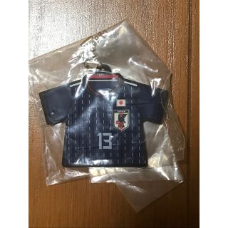 ガチャガチャ　ユニフォーム型ラバーキーチェーン(サッカー日本代表ver) #13(スポーツ選手)