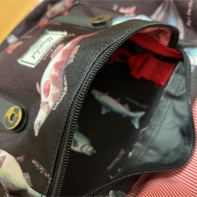 HERSCHEL(ハーシェル)のハーシェル  魚柄バック　レア メンズのバッグ(バッグパック/リュック)の商品写真