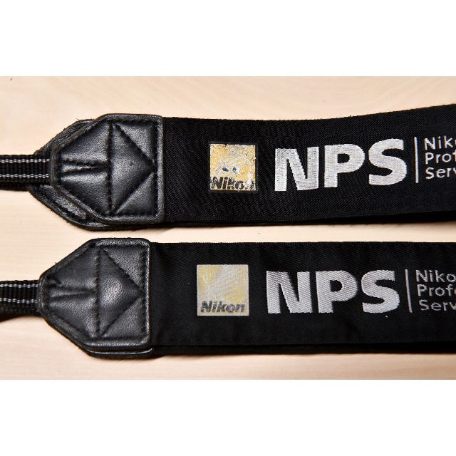 Nikon(ニコン)の【値下げ】NIKON プロストラップ ２個セット　ニコン　プロスト スマホ/家電/カメラのカメラ(その他)の商品写真