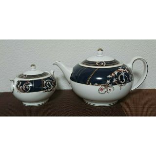 在庫再入荷 ウェッジウッド・ルネッサンス ティーポット&シュガー