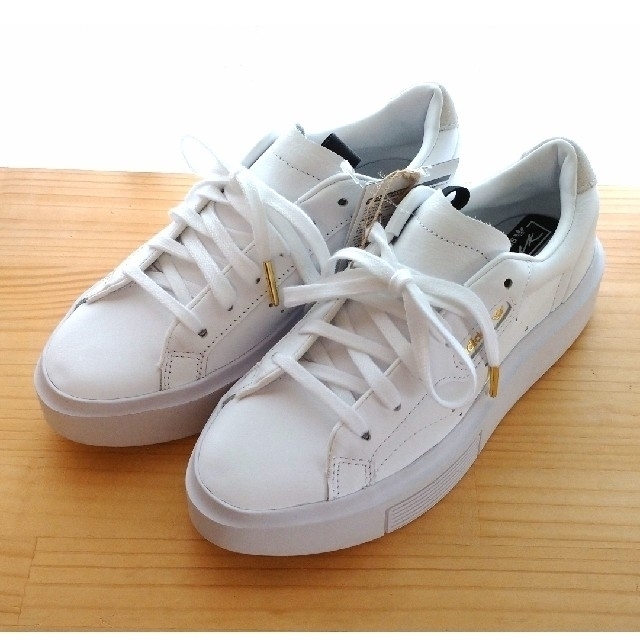 新品未使用】adidas アディダス 本革 白 スニーカー EF8858