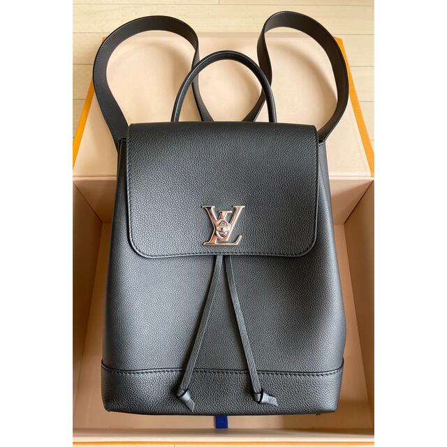 Louis Vuitton Lock Me カーフレザー リュック