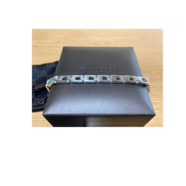 最終特価GUCCI Gシェイプ ロゴ ブレスレット オールドグッチ 最終特価GUCCI Gシェイプ ロゴ ブレスレット オールドグッチ