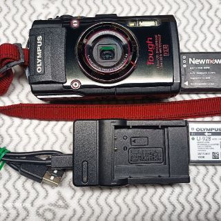 オリンパス(OLYMPUS)のOLYMPUS　TG-4　ジャンク(コンパクトデジタルカメラ)