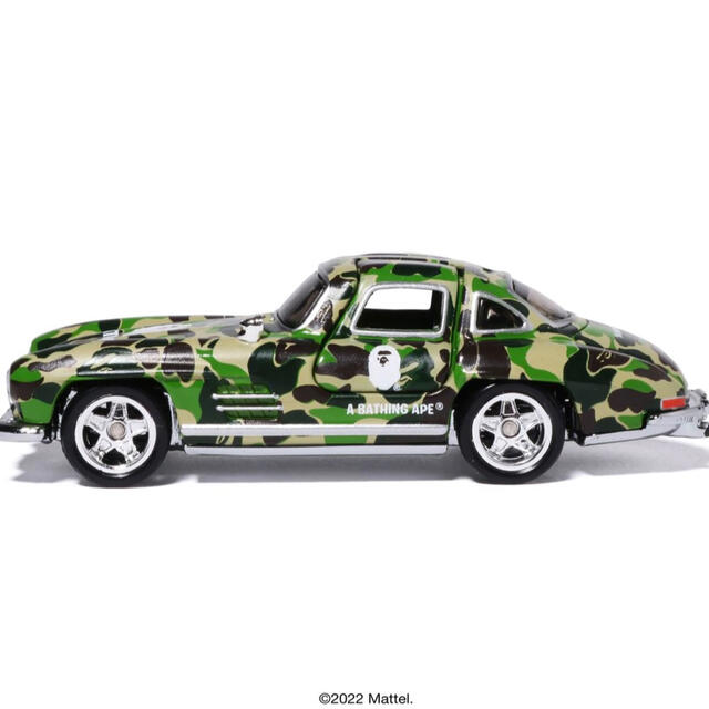 A BATHING APE(アベイシングエイプ)のBAPE HOT WHEELS 55 MERCEDES-BENZ 300SL エンタメ/ホビーのおもちゃ/ぬいぐるみ(ミニカー)の商品写真