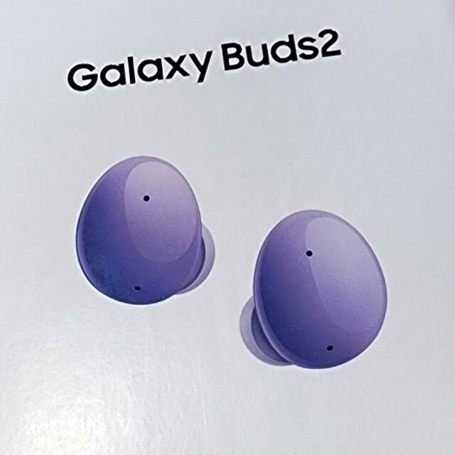 SAMSUNG(サムスン)のBUDS2とSuper Fast Wireless Charger Duo スマホ/家電/カメラのオーディオ機器(ヘッドフォン/イヤフォン)の商品写真