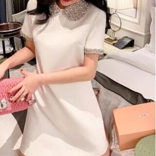 新品未使用・白・ホワイト・ミニワンピース・韓国ファッション・かわいい・ビジュー(ミニワンピース)