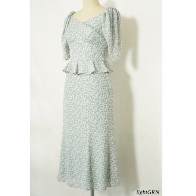 新品 Her lip to Cherry Pattern Two Piece