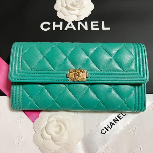 CHANEL - 【専用】CHANEL ボーイシャネル マトラッセ 長財布☆美品☆の