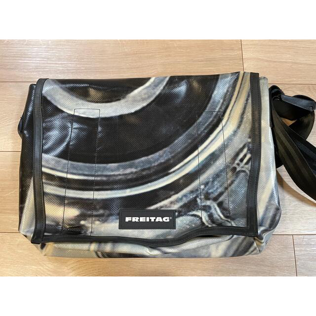 FREITAG(フライターグ)のFREITAG Freitag フライターグ メッセンジャーバッグ メンズのバッグ(メッセンジャーバッグ)の商品写真