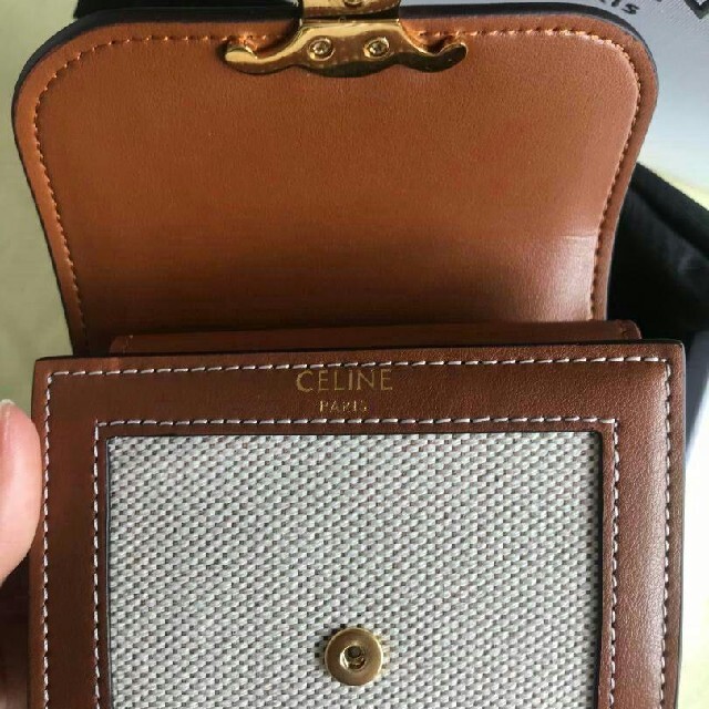 最新作大人気 celine - CELINE セリーヌ 三つ折り 財布 トリオンフの