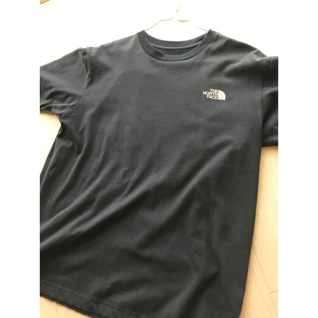 THE NORTH FACE(ザノースフェイス)の✅　ノースフェイス　tシャツ　古着　ネイビー　M 送料込み メンズのトップス(Tシャツ/カットソー(半袖/袖なし))の商品写真