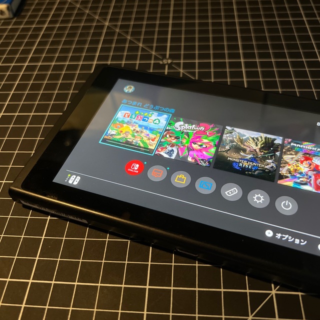 Nintendo Switch(ニンテンドースイッチ)のy♡様専用Switch 本体のみ　中古品　どうぶつの森付き エンタメ/ホビーのゲームソフト/ゲーム機本体(家庭用ゲーム機本体)の商品写真