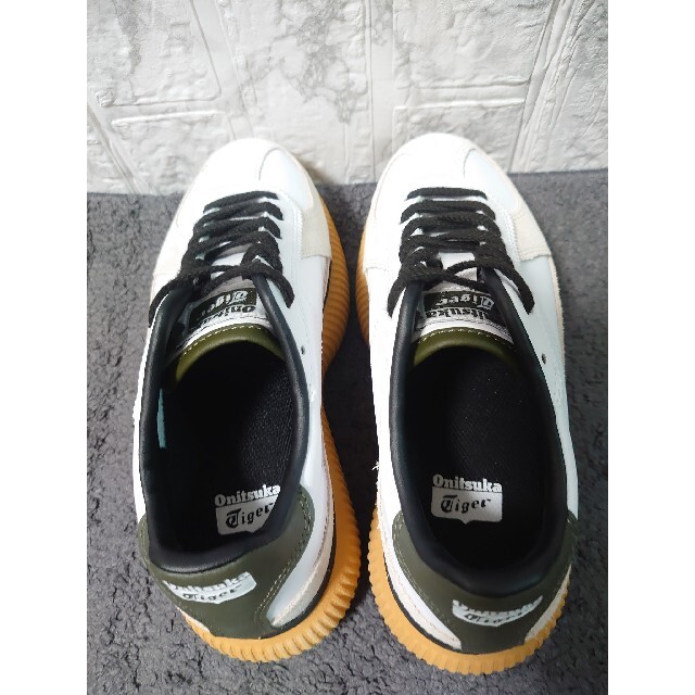 ですのでお Onitsuka Tiger - 美品 オニツカタイガー デレシティ 22.5