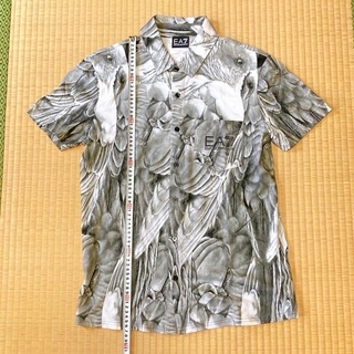 エンポリオアルマーニ(Emporio Armani)のエンポリオアルマーニ　胸ポケットロゴ鳥柄リゾートシャツ　EA7 美品　サイズS(シャツ)