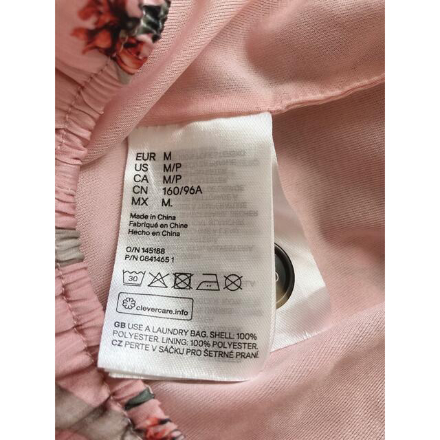 ZARA(ザラ)のボタニカルキャミソール♡花柄 春夏レディース タンクトップ ZARA H&M  レディースのトップス(キャミソール)の商品写真