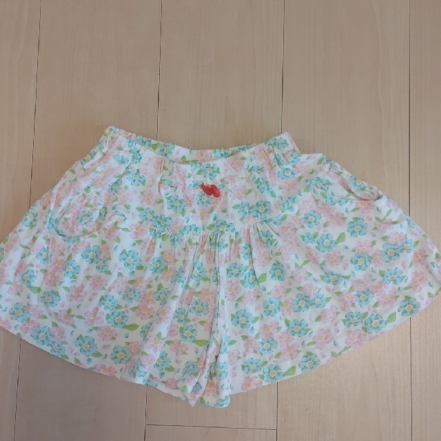 KP(ニットプランナー)のショートパンツ　120cm キッズ/ベビー/マタニティのキッズ服女の子用(90cm~)(パンツ/スパッツ)の商品写真