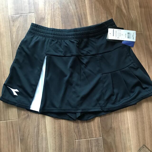 DIADORA(ディアドラ)のDIADORA テニススコート スポーツ/アウトドアのテニス(ウェア)の商品写真