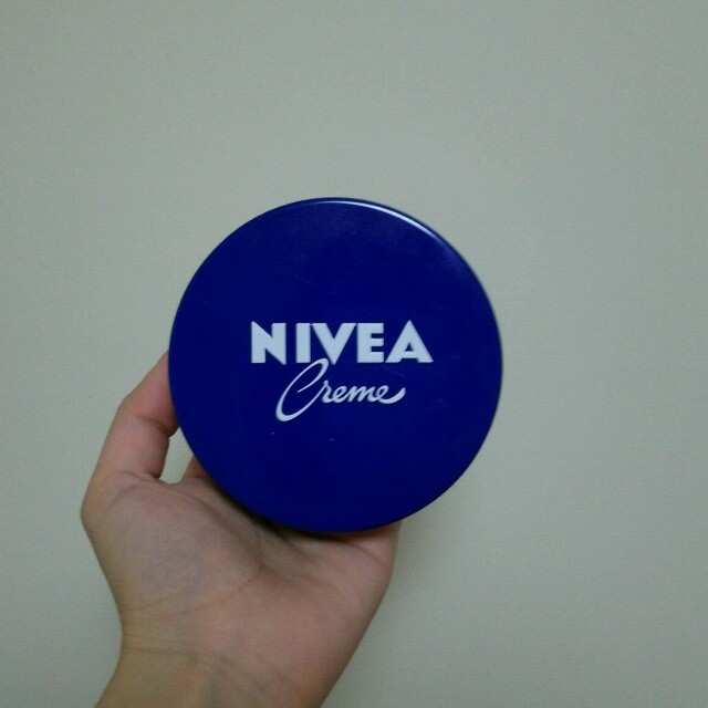 ニベア(ニベア)のNIVEA Cream大缶 (ニベアクリーム)未使用 コスメ/美容のボディケア(その他)の商品写真