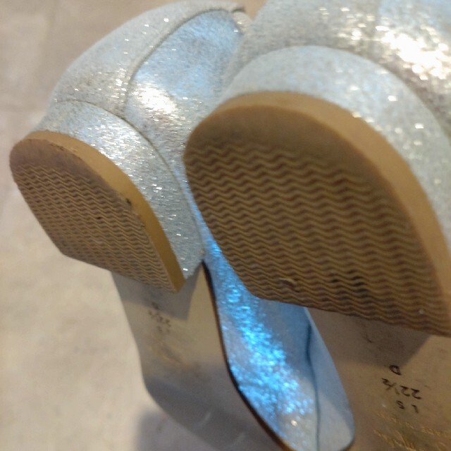 銀座かねまつ　アクアベル　22.5 レディースの靴/シューズ(ハイヒール/パンプス)の商品写真