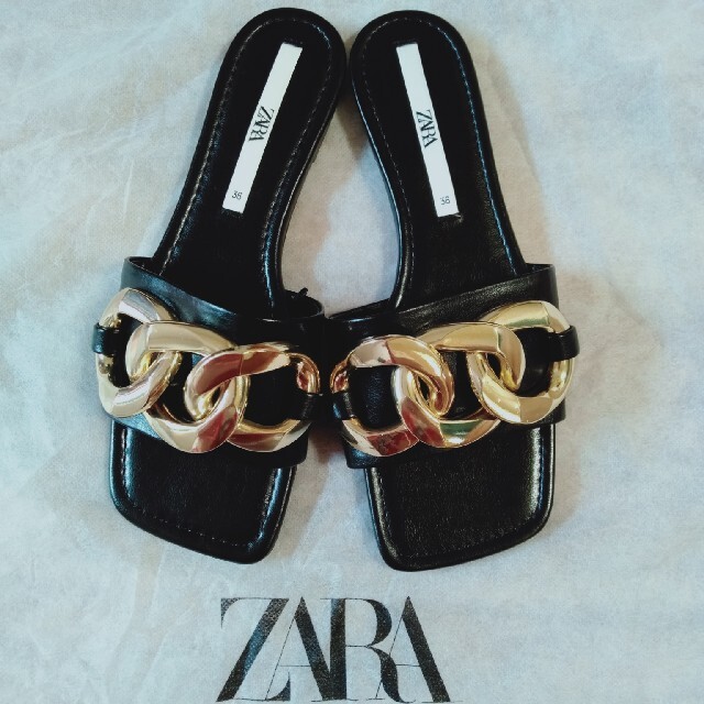 ZARA(ザラ)のフラットサンダル　ゴールドチェーン レディースの靴/シューズ(サンダル)の商品写真