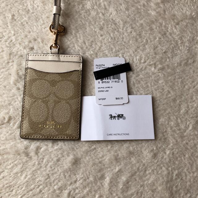 COACH(コーチ)の[新品]売り切り価格　Coach IDケース ランヤード IDケース レディースのファッション小物(名刺入れ/定期入れ)の商品写真