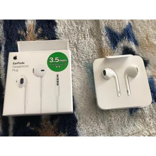 APPLE EarPods with 3.5 mm Headphone Plug(ヘッドフォン/イヤフォン)