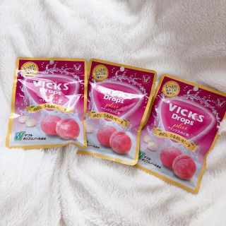 タイショウセイヤク(大正製薬)のピーチ 🍑桃味 ヴィックス のど飴 VICKS Drops plus(その他)