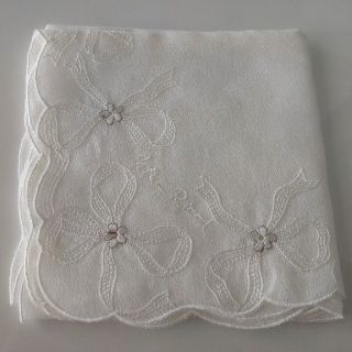 ニナリッチ(NINA RICCI)の☆新品未使用☆ハンカチ☆花嫁☆結婚式☆ブライダル☆ニナリッチ☆白(ハンカチ)