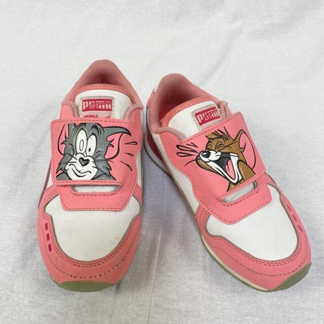 PUMA(プーマ)の【PUMA☆トムとジェリー】ピンクと白のカバナレーサー☆17cm キッズ/ベビー/マタニティのキッズ靴/シューズ(15cm~)(スニーカー)の商品写真