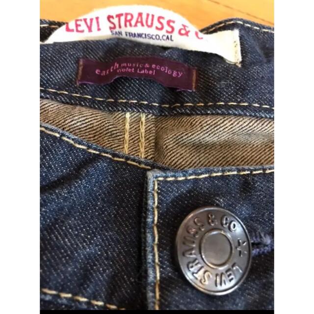 Levi's(リーバイス)の★【未使用＊タグ付き】アースミュージックエコロジー＆リーバイス　コラボジーンズ★ レディースのパンツ(デニム/ジーンズ)の商品写真