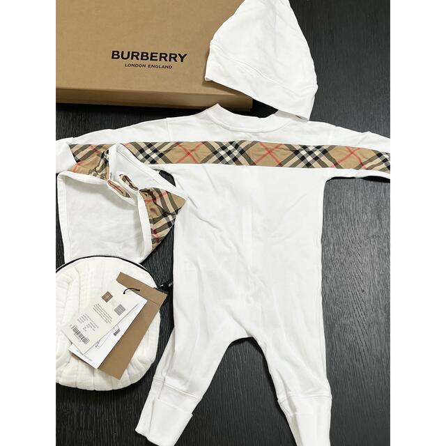 BURBERRY バーバリー ベビー4点セット(ロンパース、帽子、スタイ、ポーチ) サイズ6M(68cm)