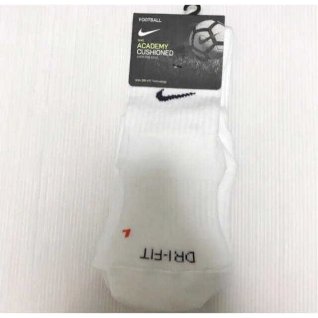 NIKE(ナイキ)の送料無料 新品 NIKE DRI-FIT クラシック フットボールソックス2足組 スポーツ/アウトドアのサッカー/フットサル(その他)の商品写真