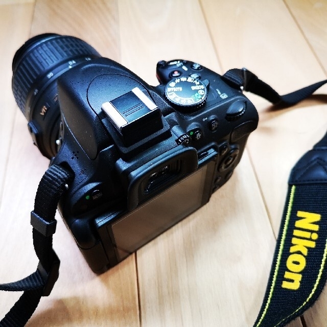 Nikon DXフォーマットデジタル一眼レフカメラ D5100 18-55VR スマホ/家電/カメラのカメラ(デジタル一眼)の商品写真