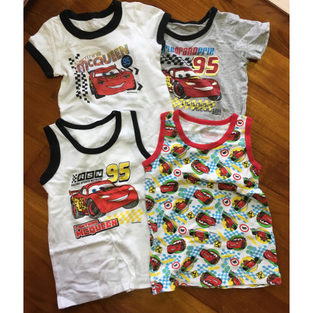 Disney(ディズニー)のカーズ肌着☆サイズ100☆美品 キッズ/ベビー/マタニティのキッズ服男の子用(90cm~)(下着)の商品写真