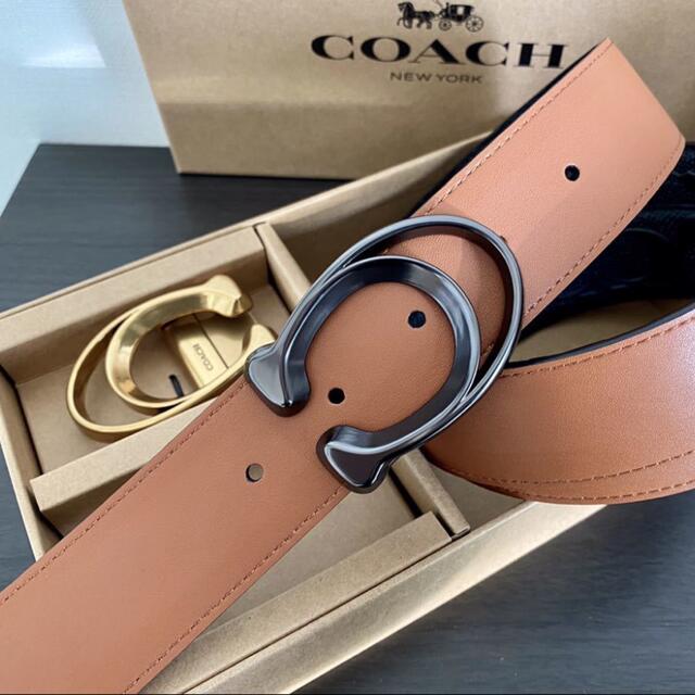 COACH(コーチ)のコーチ　メンズベルト　新品　最新リバーシブルシグネチャー箱付きバックル回転可能 メンズのファッション小物(ベルト)の商品写真