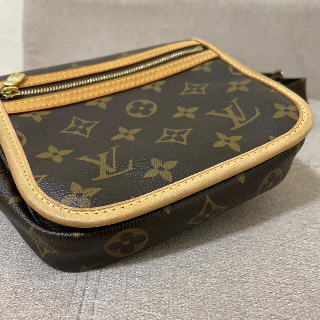 LOUIS VUITTON(ルイヴィトン)のLOUIS VUITTON バムバッグボスフォール メンズのバッグ(ボディーバッグ)の商品写真