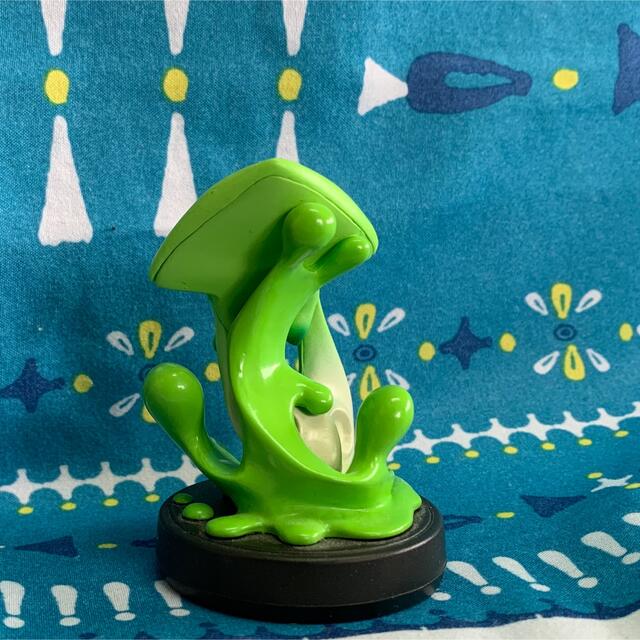 任天堂(ニンテンドウ)の任天堂☆amiibo☆スプラトゥーン☆グリーン エンタメ/ホビーのフィギュア(ゲームキャラクター)の商品写真