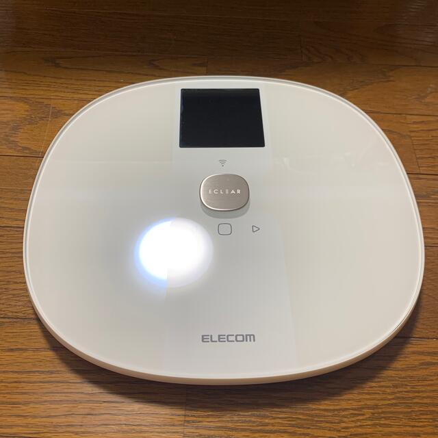 ELECOM(エレコム)のELECOM HCS-WFS01WH エレコム 体重計 体組成計 スマホ/家電/カメラの美容/健康(体重計/体脂肪計)の商品写真